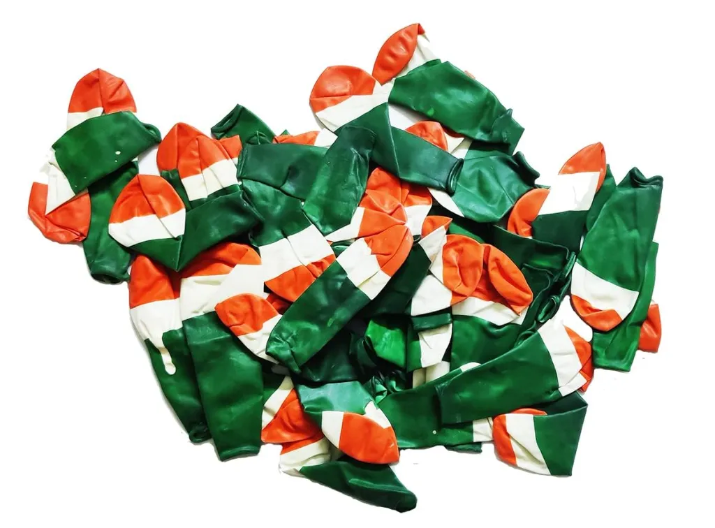 Tricolor Balloons Pack of 50 1.webp