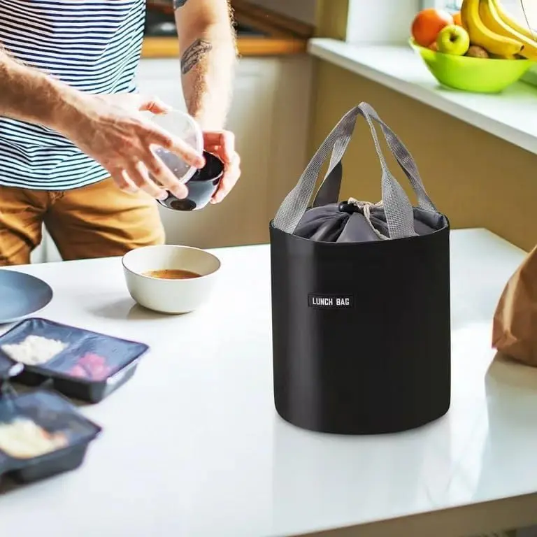 Insulated Lunch Box Bag (Round) 2.webp