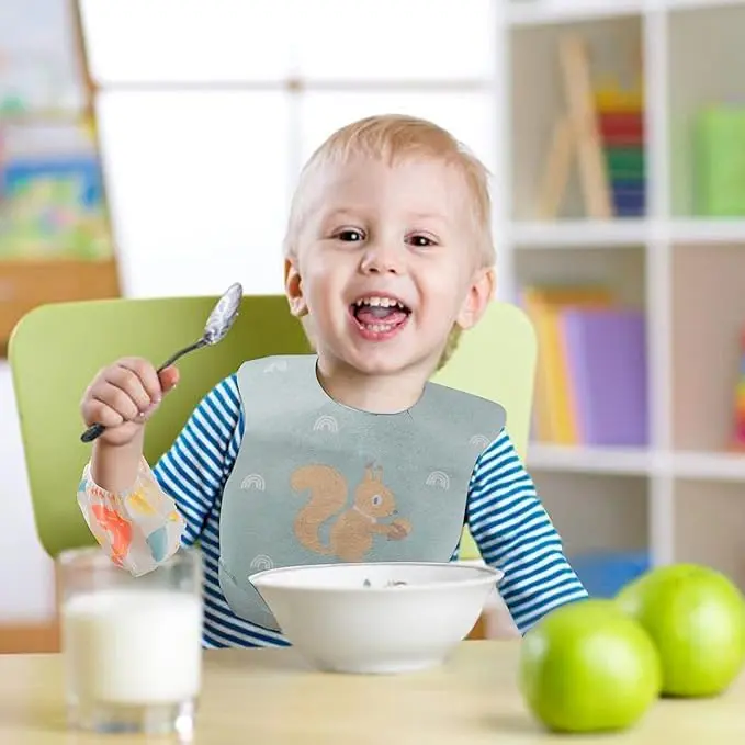 Newborn Baby Bib with Food Pocket